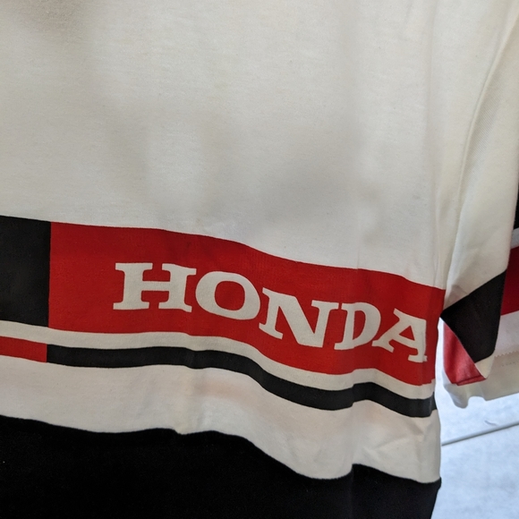 Honda Motorsports Tee-shirt - Picture 6 of 7